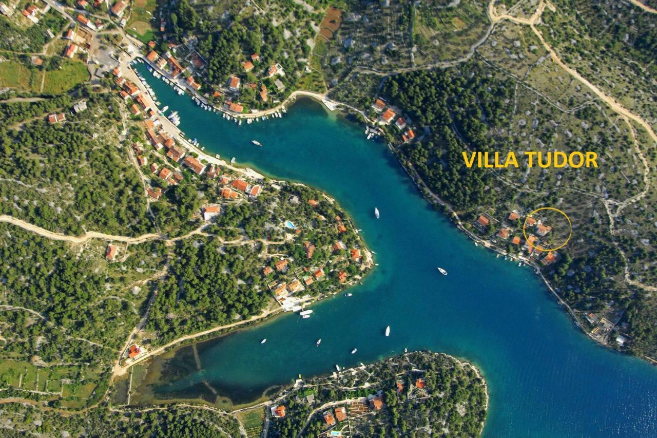 Vila Tudor Bobovisca Eksteriør billede